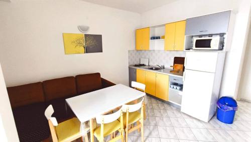 Razanj Apartment | Lucija Apartmani