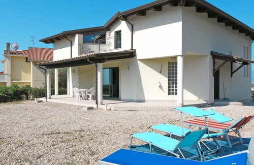 Tortoreto Apartment | Lucio with 5 bedrooms and 3 bathrooms