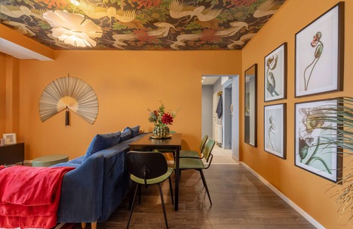 Bucharest City-Centre Apartment | Lucky Cranes