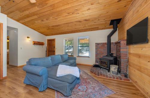Arnold House | Lucky Cub Cabin