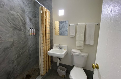 Sunrise Manor Hotel | Lucky cuss Motel