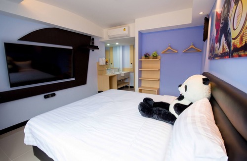 Hai Ya Hotel | Lucky Panda Hotel