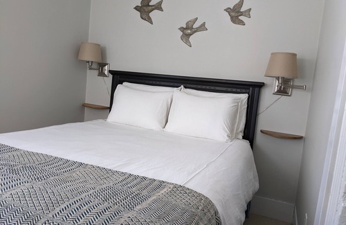 Saugatuck House | Luckystone Inn