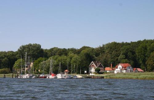 Ulsnis House | Luetjens-Bienenhaus