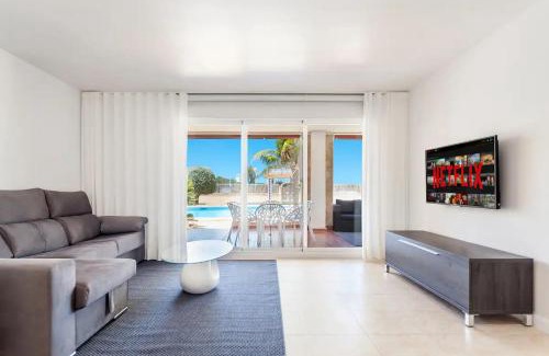 Platja de l'Arenal Apartment | Lujoso y Equipado Apartamento en Playa del Arenal