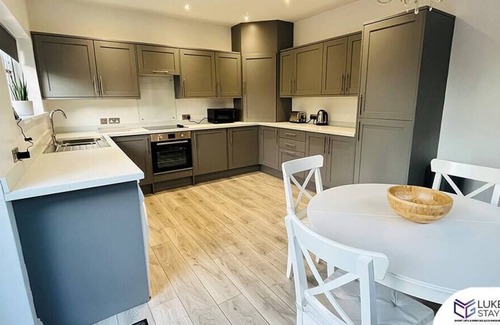Gateshead Cottage | Luke Stays - Low Fell