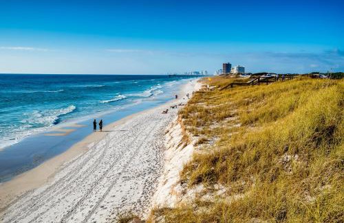 El Centro Beach Hotel | Lullwater 283