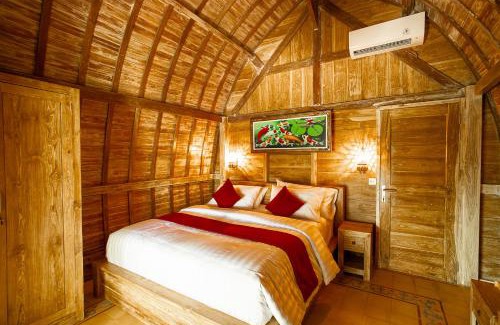 Kedewatan House | Lumbung Sari Wooden Villa