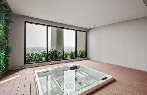 Tropicana Apartment | Lumi Tropicana Muji High Floor