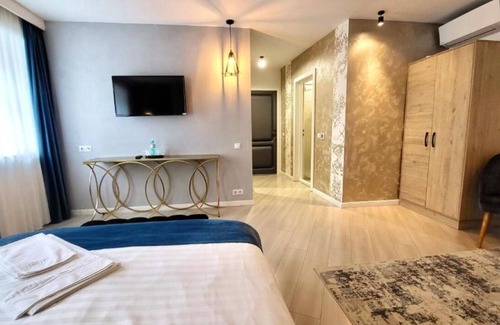 Historic Center Hotel | Lumiere House Sibiu-Suite Junior Familiar