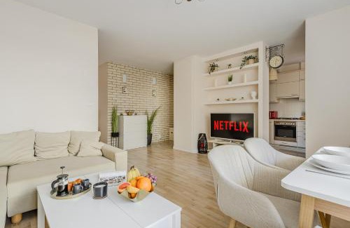 Powisle Apartment | Lumina apart with 2 terraces and parking