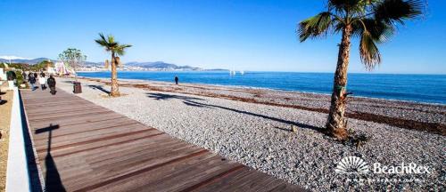 Villeneuve Loubet Beach Apartment | LUMINEUX 2 PIECES, TERRASSE, GARAGE PRIVE, en BORD DE MER