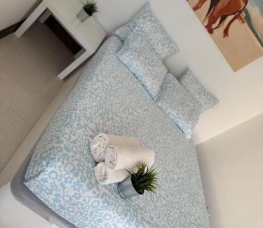 Pozuelo de Alarcon Apartment | LUMINOSOS APARTAMENTOS POZUELO a 8 MINUTOS DE PALACIO REAL
