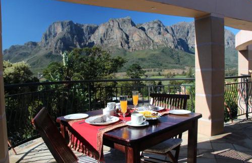 Pniel Bed & Breakfast | Lumley's Place Guesthouse
