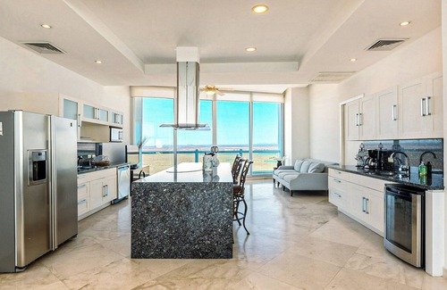 Puerto Penasco Apartment | Luna Blanca 1201 – Beachfront Bliss Above the Waves