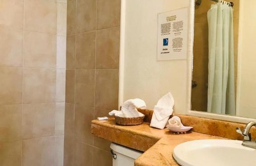 Crucecita Hotel | Luna Creciente