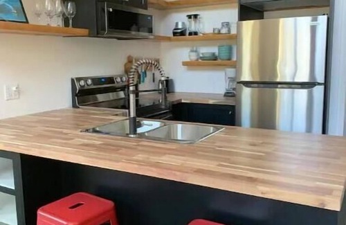 Ucluelet House | Luna ~ Halfmoon Bay Beach House