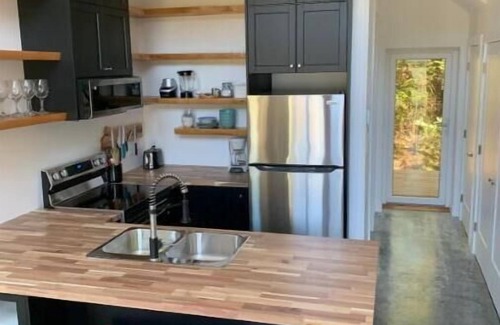 Ucluelet House | Luna ~ Halfmoon Bay Beach House