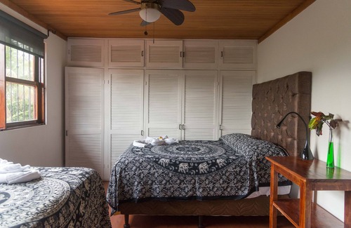 Ciudad Cariari Bed & Breakfast | Luna Inn B&B