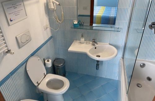 Quartiere XI Portuense Bed & Breakfast | Luna Rossa Roma Guest House