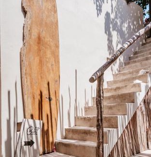 El Cuyo Hotel | LunArena Barefoot Comfort