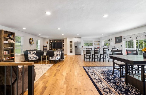 Knoxville House | Lundy Branch Property