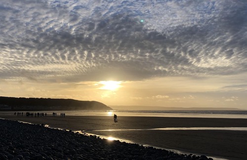 Westward Ho Cottage | LUNDY LOOKOUT Westward Ho! ( not Buckleigh)