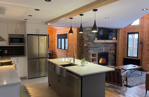 Amherst Ski Chalet | Lunord Kanata Tremblant (137 Pavillon-Kanata)