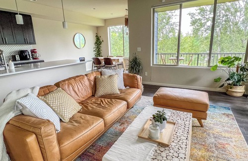 Highland Park House | Lush Green Paradise, Fire Pit, No Cleaning Fee