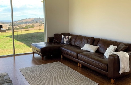 Bald Hills Bed & Breakfast | Lush Pastures