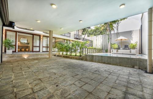 Pita Kotte Villa | Lush Royale Villa Kotte with Pool & Gym