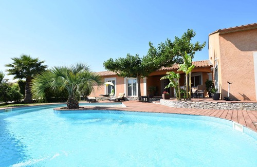 Rodilhan House | Lush Villa in Pierrerue with Private Pool & Centre Nearby