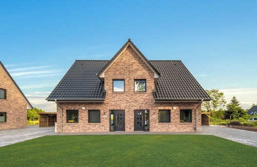Osterhever House | Luv - sauna, terrace, close to the North Sea, quiet location, stylish, modern