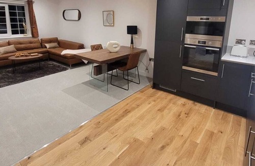 Wainscot Apartment | Lux 1 Bed Flat In The Heart Of Rochester