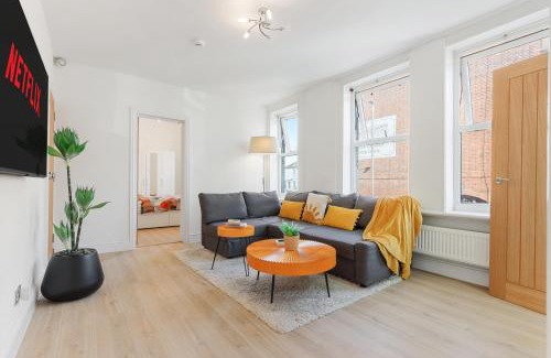 Tooting Apartment | LUX 1 Bed Flat next to Station in Tooting