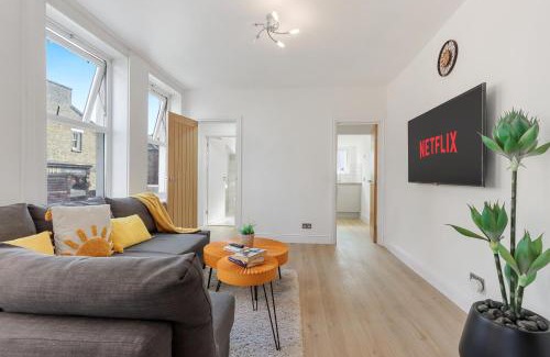 Tooting Apartment | LUX 1 Bed Flat next to Station in Tooting