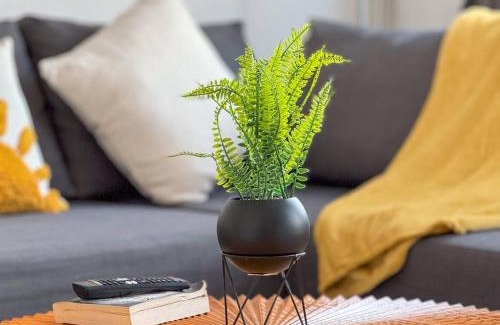 Tooting Apartment | LUX 1 Bed Flat next to Station in Tooting