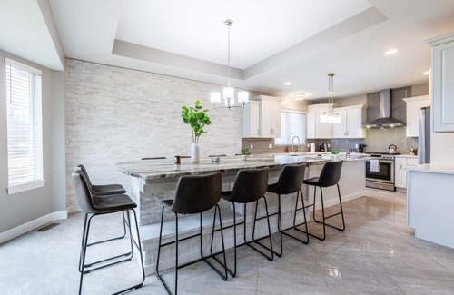 Rochester Hills House | Lux 2,800 SF Rochester Hills Home