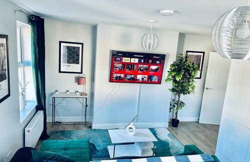 Folkestone Apartment | Lux 2BR Flat Folkestone Habour