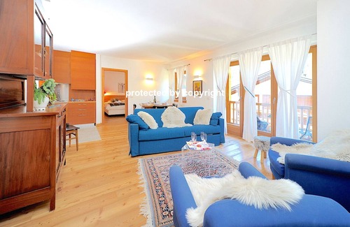 Pinzolo Apartment | Lux Apt Campiglio Style 4