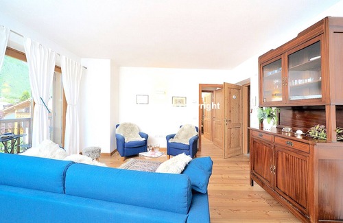 Pinzolo Apartment | Lux Apt Campiglio Style 4