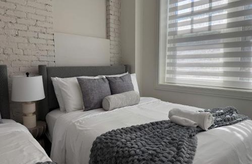 Corey Hill Apartment | LUX Apt Fenway RedSox Subway GameRoom