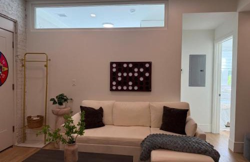 Corey Hill Apartment | LUX Apt Fenway RedSox Subway GameRoom