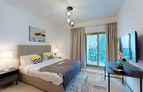 DIFC Apartment | ★Lux BnB I Studio I DIFC I Balcony I Tennis★