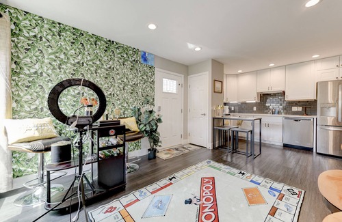 St. Johns House | Lux Central Modern Spacious 1 bd 2 bath townhomen