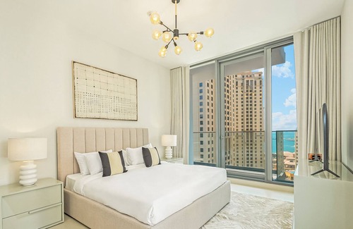 Al Sufouh 2 Apartment | LUX Contemporary Suite Marina View 4