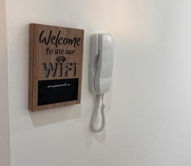 Nuneaton Apartment | Lux & Cosy Vibe in Nuneaton, Gated Parking