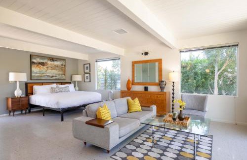 Racquet Club South House | Lux Desert Retreat 4BR Pool Spa Stunning Views