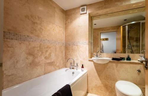 Wakefield Apartment | Lux Duplex Apartment 19th Century Chapel Wakefield Centre