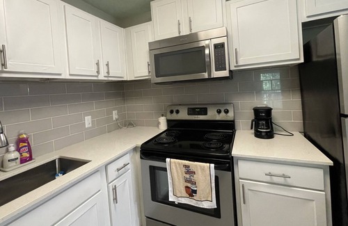 Loring Heights Apartment | Lux hideaway In the city 5 mins from Atlantic station